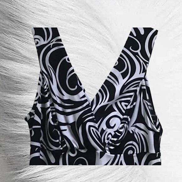 🖤💝 SEE VIDEO Cute Sleeveless V Front & Back with Pretty Black & White Pattern - Picture 3 of 9